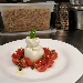 -Semplice burrata con pomodorini e basilico frsco - -