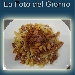 Fusilli al ferretto con salsiccia lucanina fresca, tarallucci al finocchietto croccanti aromatizzati con polvere di peperone crusco lucano e scaglie di caciocavallo podolico - -