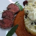 Geometria di duetto di riso e verza su salsa di peperone rosso prufumata al basilico, spuma di ricotta di bufala ai sentori di agrumi e cuore di stinco di annutolo scottato alle erbe aromatiche. - -