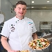 Pietro Vetrella titolare della Pizzeria Bruscone - -