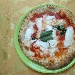 Pizza Margherita (Pomodoro nobile, fiordilatte, basilico e olio extravergine d'oliva) - -