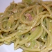 Spaghetti con crema di broccoli e guanciale - -